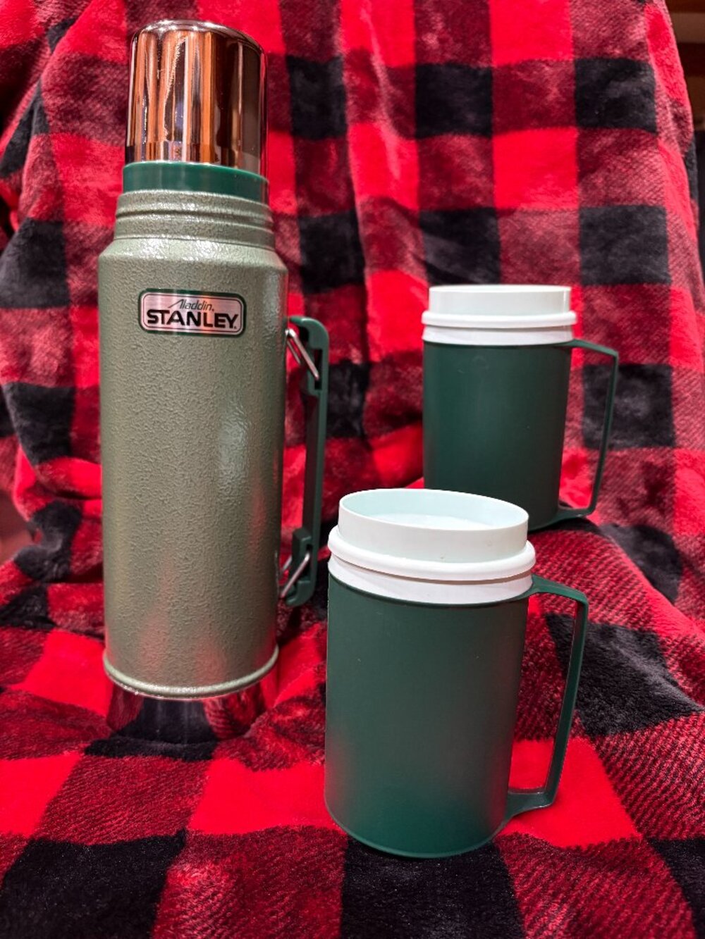 Aladdin Stanley 1-Quart Thermos A-944DH | Green Hammertone | Complete w/ 2 Cups - Picture 1 of 8